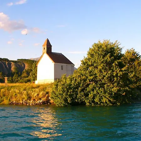 Logis Eden Hotell Savines