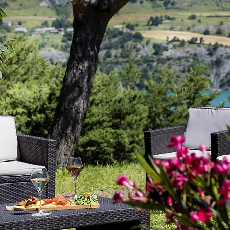 Logis Eden Hotell Savines